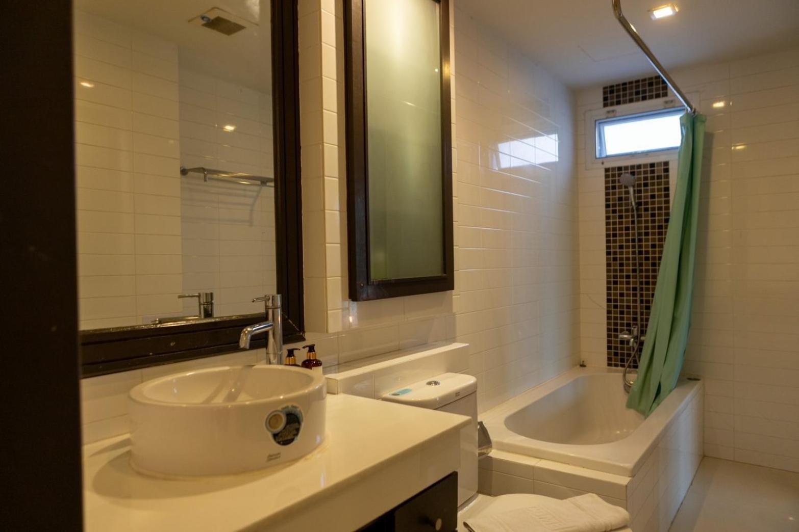 P Villa Lamoon Thonglor Bangkok Kültér fotó